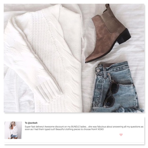 V-neck Knitted Off White Oversized Sweater - Picture 7 of 8